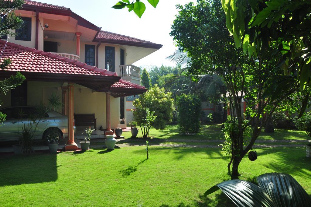 Sugandi Inn Kochchikade 외부 사진